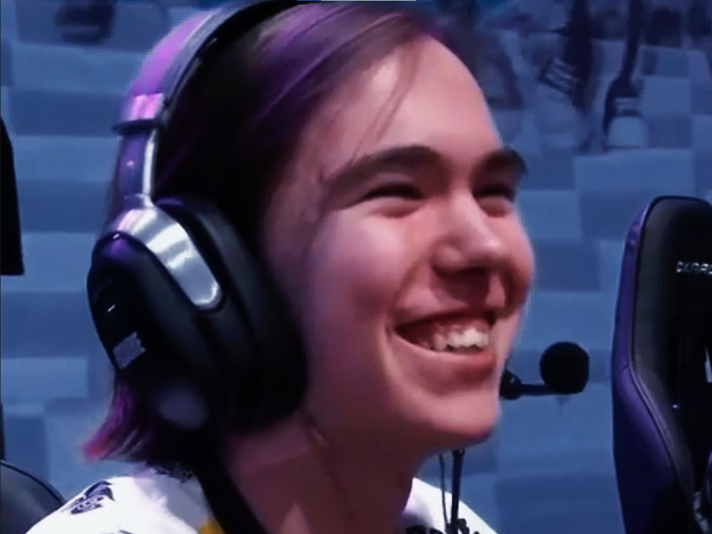 部危机而闻 部危机而闻