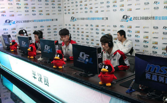 三名非亚洲 三名非亚洲